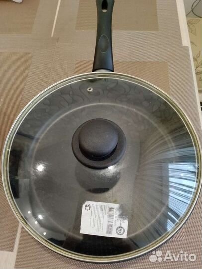 Сковорода с крышкой