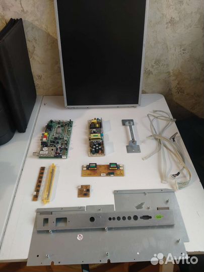 Телевизор в разборе