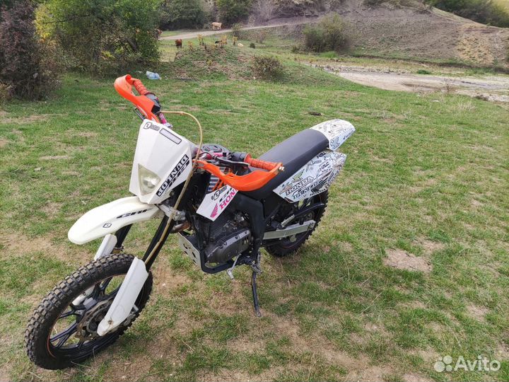 Мотоцикл Motard 200куб.17л