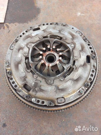 Маховик Сцепление Фольксваген Пассат Б6 2.0 FSI BV