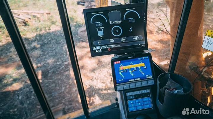 Валочно-пакетирующая машина Komatsu PC350F c 720K