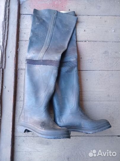 Болотные сапоги