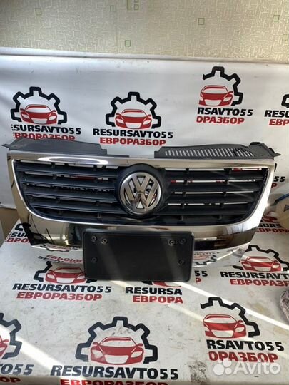 Решетка радиатора Vw Passat B6 2.0 tfsi BWA 2007