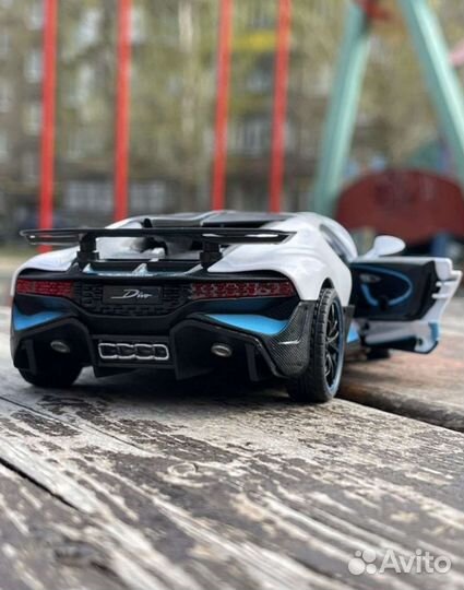 Коллекционные машинки Bugatti Divo Coupe Sports