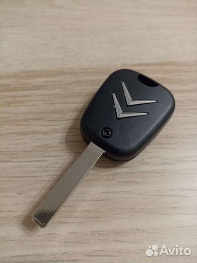 Ключ зажигания Ситроен C1,C2,C3 Пежо id46 7961