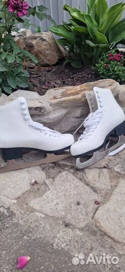 Коньки фигурные