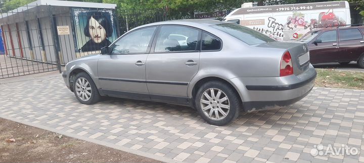 Volkswagen Passat 1.6 МТ, 2004, 220 000 км