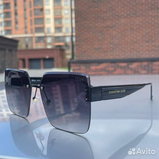 Солнцезащитные очки Dior