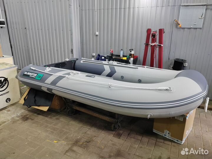 Лодка Гладиатор B330AL