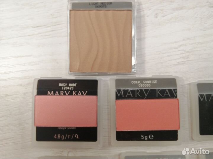 Тени, румяна Мэри Кэй