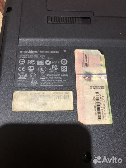 Ноутбук emachines e525