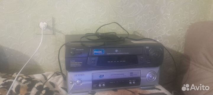 Видеомагнитофон samsung