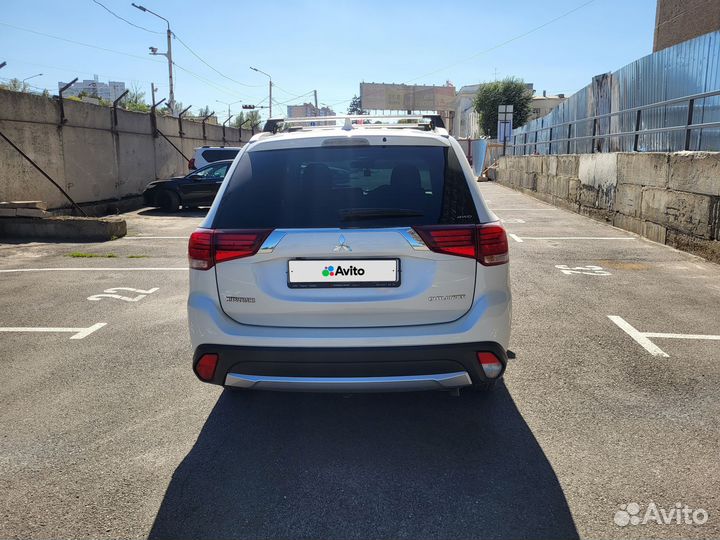 Mitsubishi Outlander 2.0 CVT, 2017, 55 800 км