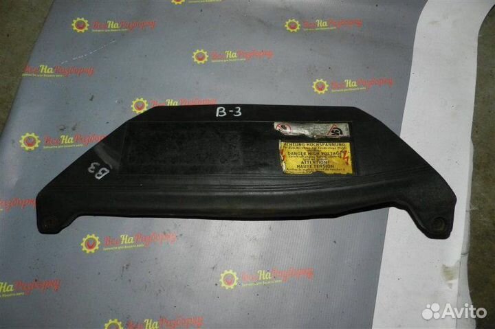 Воздухозаборник Volkswagen Passat B3 седан 1.8 AAM