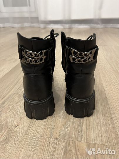 Ботинки зимние женские