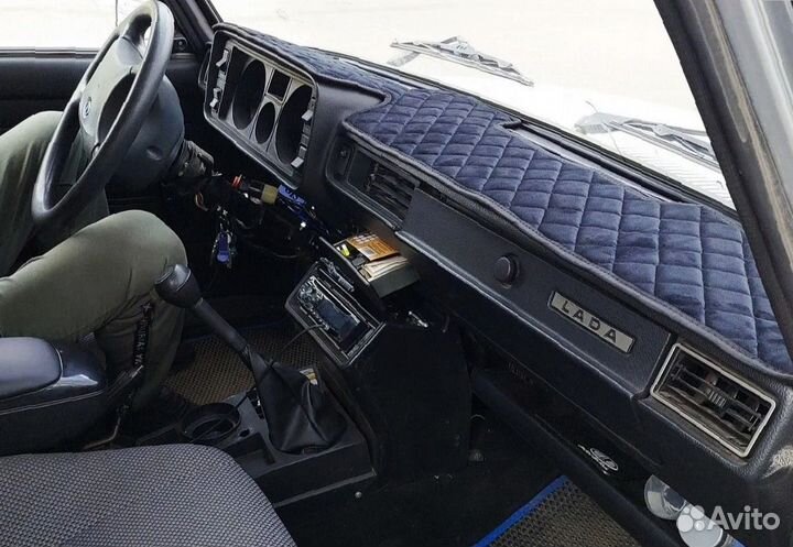 Накидка на панель ваз 2105
