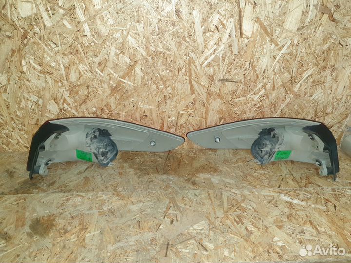 Фонарь задний наружный Renault Fluence