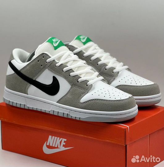 Nike SB Dunk Low