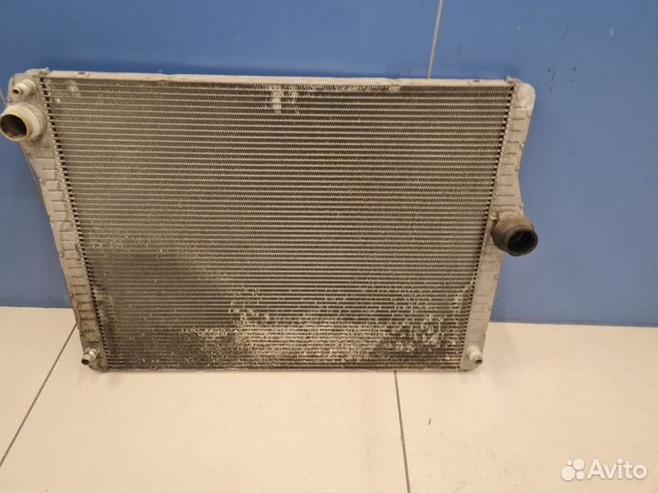 Радиатор основной охлаждения двигателя BMW 5 F10 2