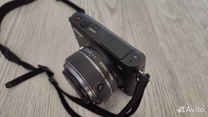 Компактный фотоаппарат Nikon 1 s2