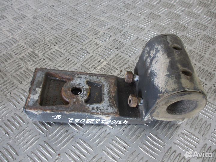 Кронштейн крепления переднего стабилизатора (прост