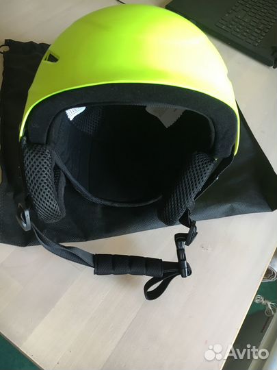 Шлем горнолыжный