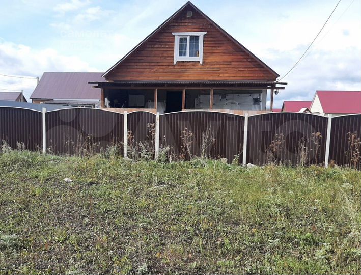 Дом 100,1 м² на участке 8,3 сот.