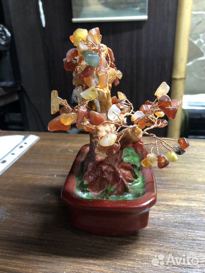 Дерево счастья из камней