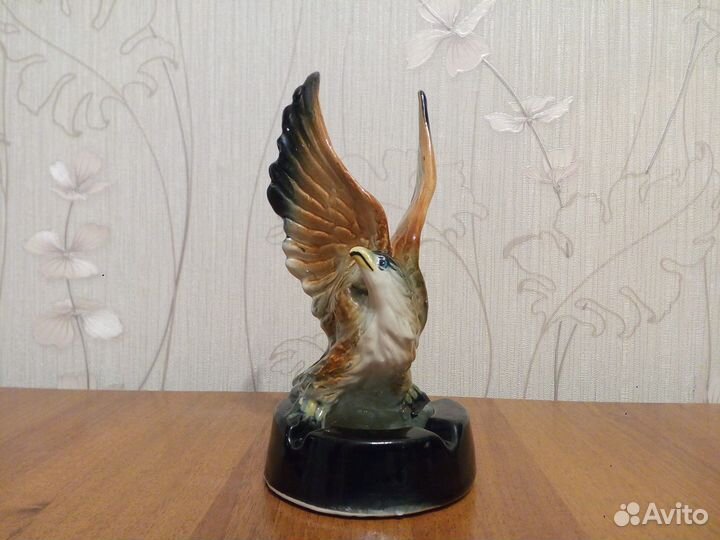 Пепельница орел керамика