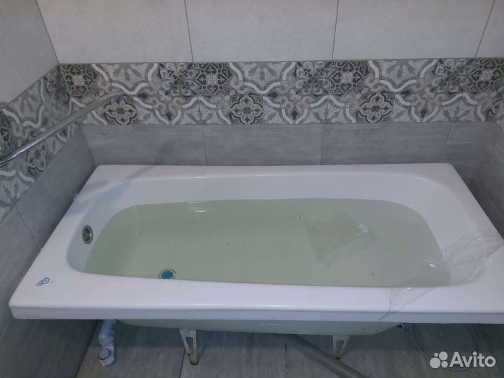 Акриловая ванна с чугунным каркасом