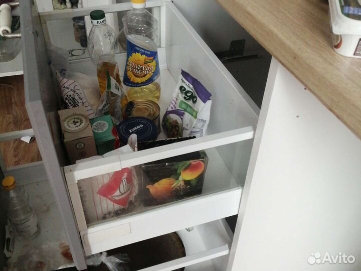 Ящики выдвижные для кухни икна