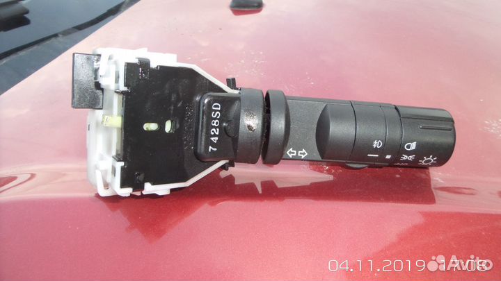 Переключатель света и поворотов Ниссан Кашкай J10