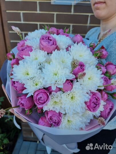 Цветы букеты с доставкой. кустовая роза