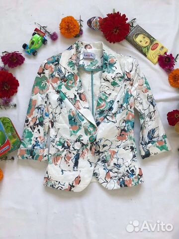 Пиджак для девочки 140 и 152