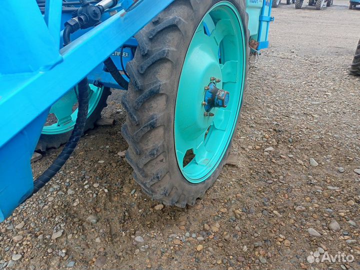 Опрыскиватель Berthoud Tracker 3200, 2007