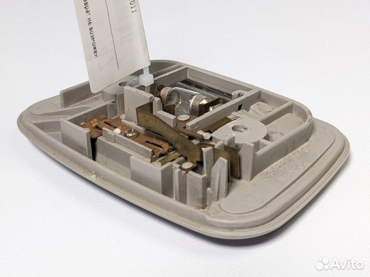 Плафон салонный Mitsubishi Pajero Sport 2011