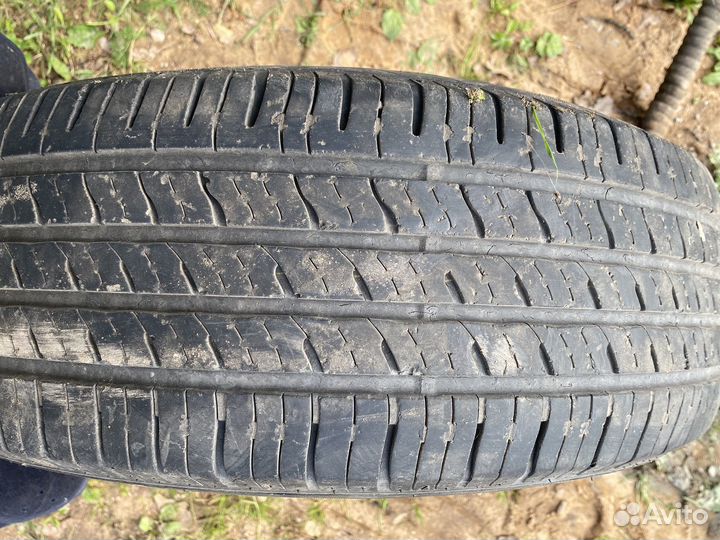 Roadstone N'Fera RU5 225/65 R17 106V
