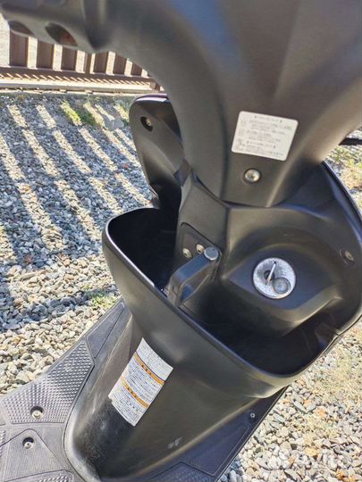 Suzuki Address V50G