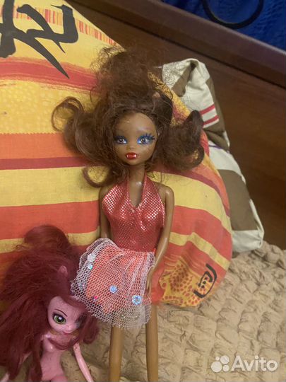 Коллекция кукол разных