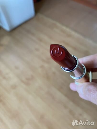 Помада новая