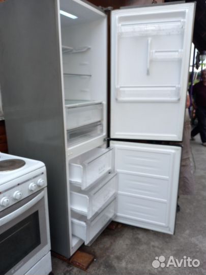 Холодильник бу leran