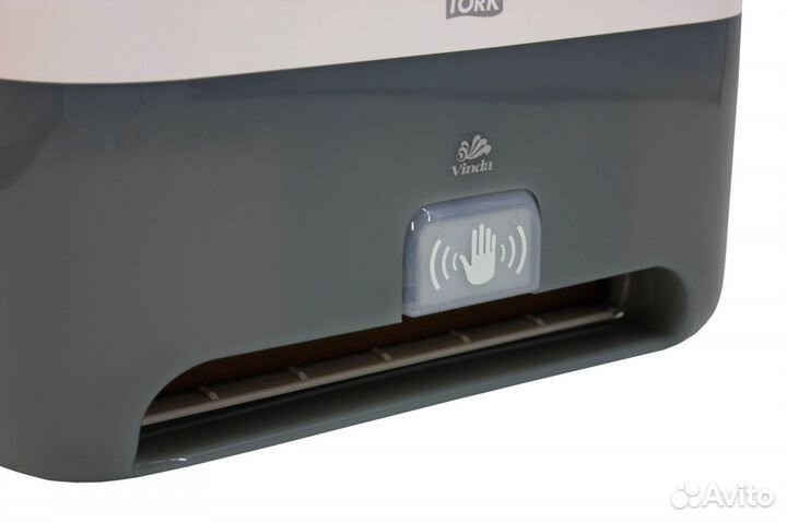 Диспенсер для полотенец сенсорный Tork H1 оптом