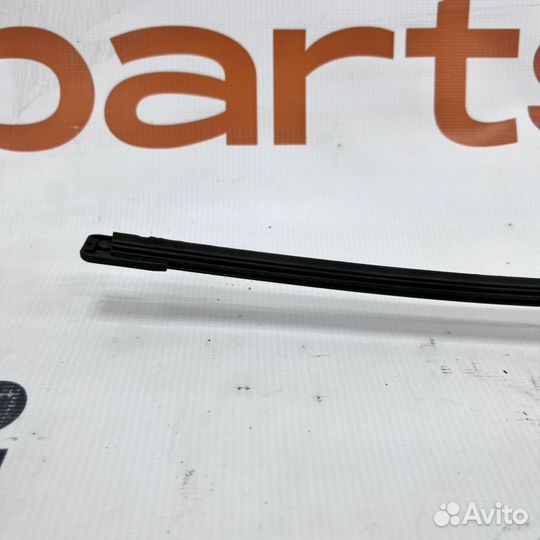 Дворник Audi Q3 8U 2014