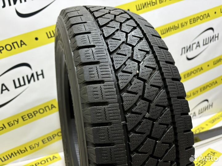 Bridgestone Blizzak W995 215/65 R16C