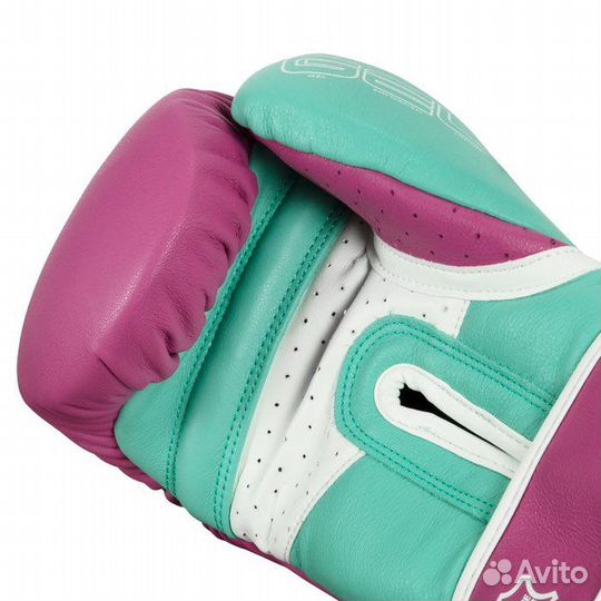 Боксерские перчатки title