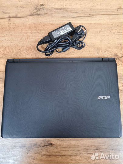 Ноутбук acer aspire es 1-572-30zs