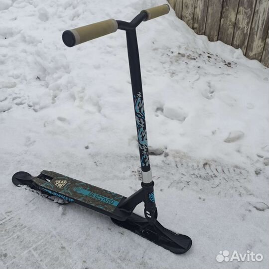 Снегокат самокат трюковый на лыжах blizzard