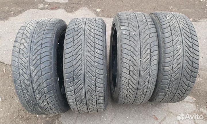 R18 Goodyear UltraGrip Performance 245/45, PCD 5x112 DIA 66.6