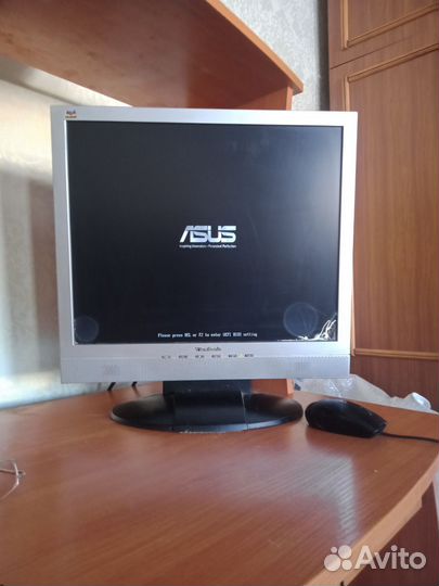 Монитор Asus