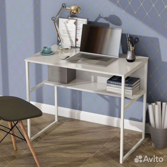 Стол письменный с полками
